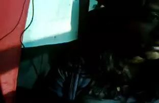 Nastolatek dziewczyna zasługuje na to, aby mieć trochę sex w pracy porno spermy