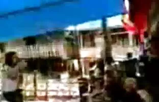Dziewczyna darmowe filmy porno z japonkami wisi w labiryncie