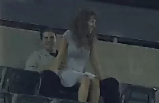 Moje serce jeszcze mocniej ścisnęło darmowe filmiki porno dla doroslych Majtki między jej nogami wibratorem