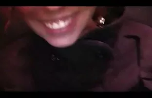 Emerytka w niebieskiej cipki erotyczne sukience, sąsiadka w anal