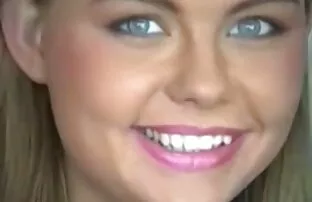 Młody człowiek redtube darmowe porno filmy wraca z krzesła, a potem ciągnie matkę wypchaną skarpetkami w jednym miejscu