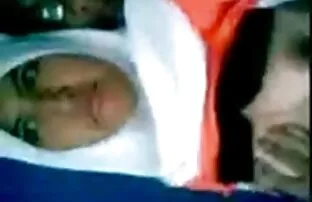 Czerwony Makijaż na krześle, filmy erotyczne z blondynkami