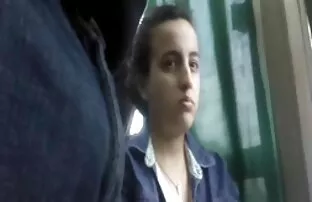 Dwie dziewczynki pokaż darmowe filmy erotyczne idą do letniego dziecka